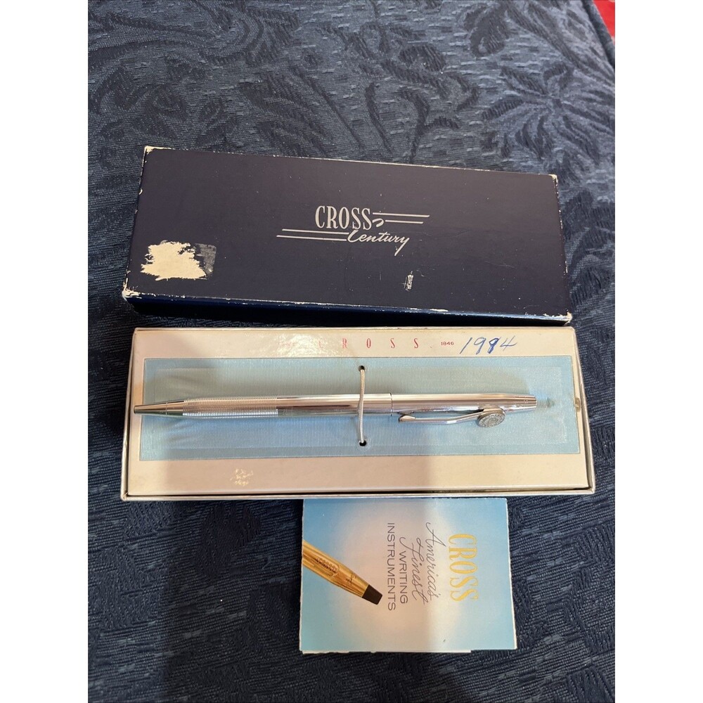 USA International Cross Century Classic Chrome Ballpoint PenInternational Vivian